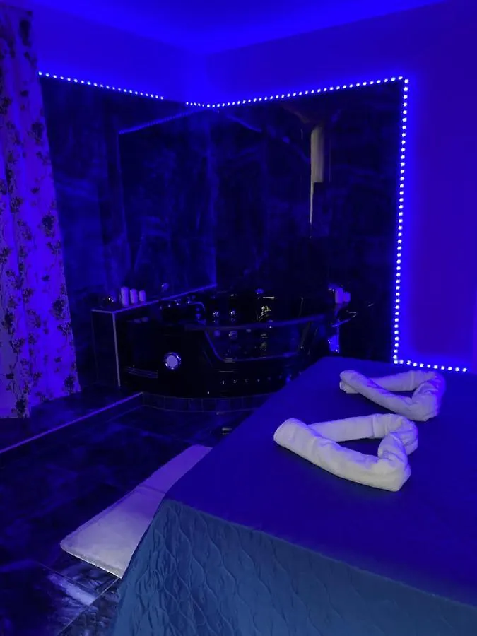 Hotel Domus Stadio Napoli 0*,  Italia